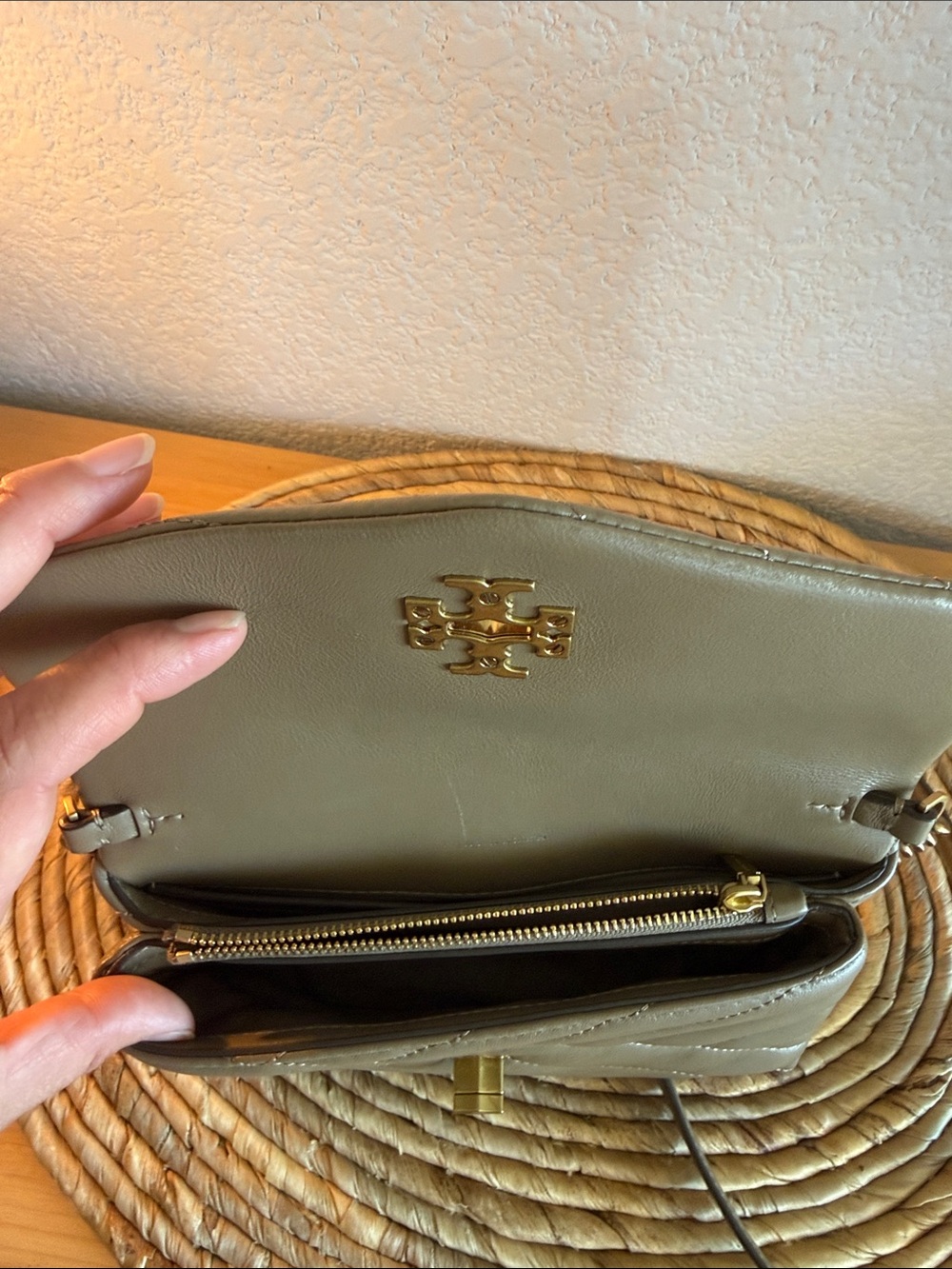 Tory Burch Quilted Leather Chain Crossbody - Taupe with Gold Hardware - Picture 5 of 7